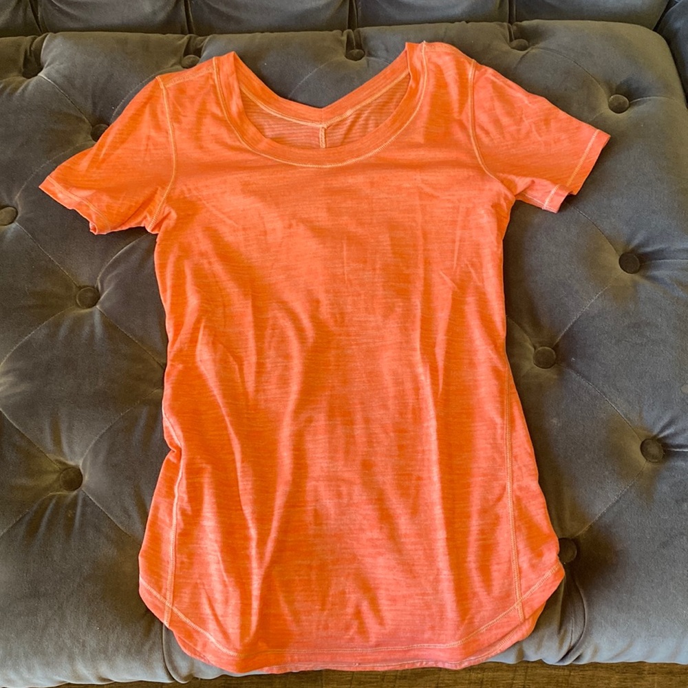 Gently worn.  I don’t wear it, only worn a few times.